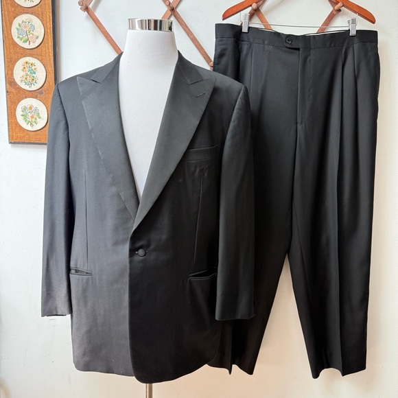 Ermenegildo Zegna Wool Kilgore Trout 2 Piece Suit - Picture 1 of 13
